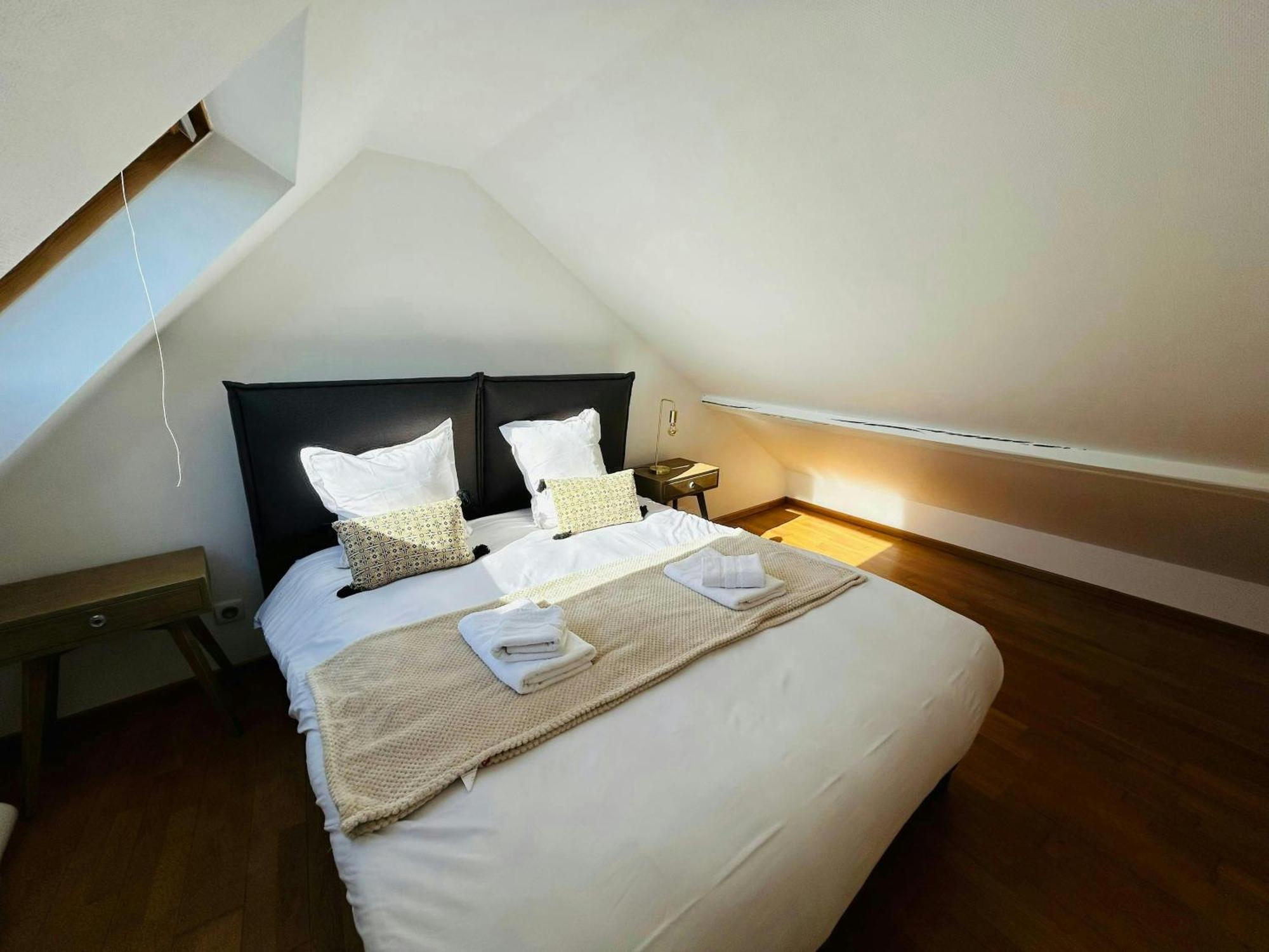 Le Majestueux Brulee Hypercentre Parking Apartment Reims Bagian luar foto
